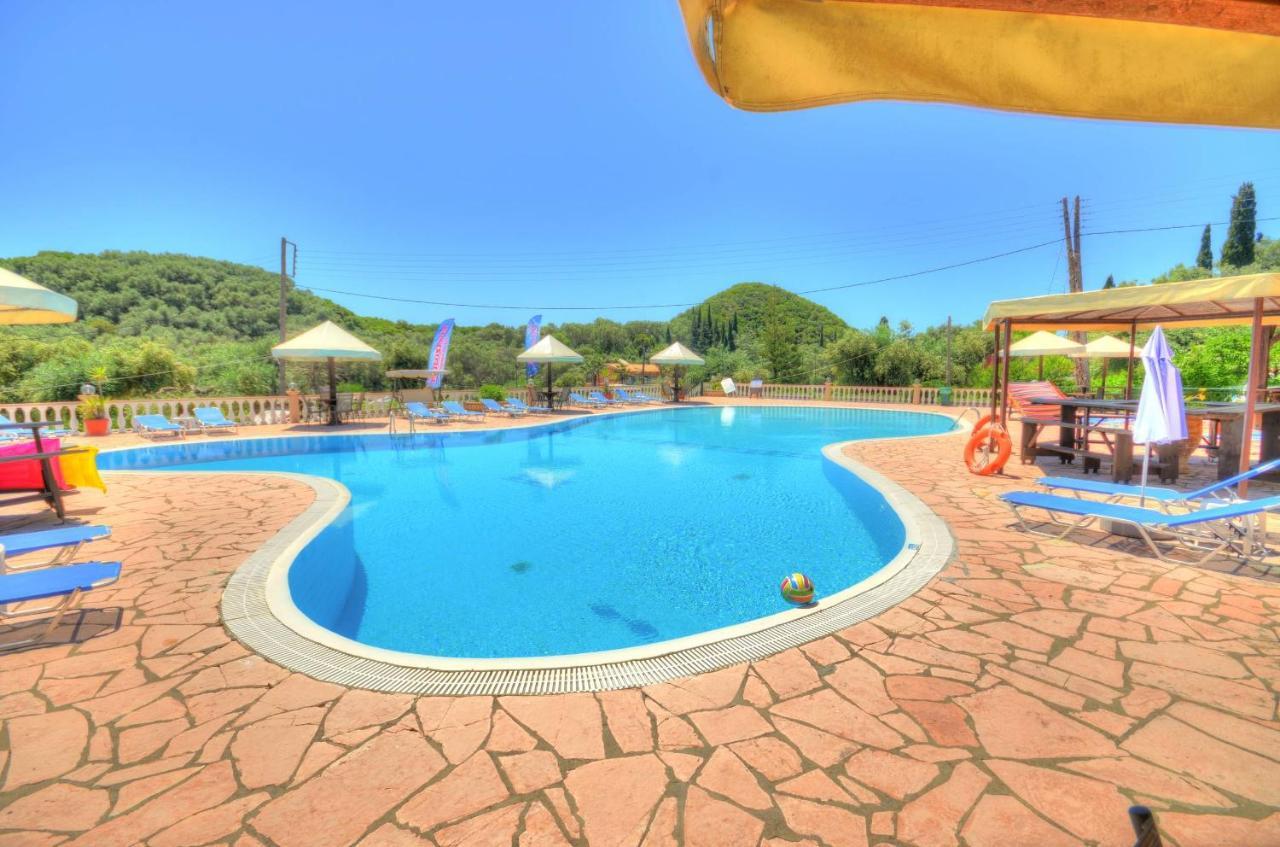 Appart hôtel Mermaid Pool And Bar 3*
